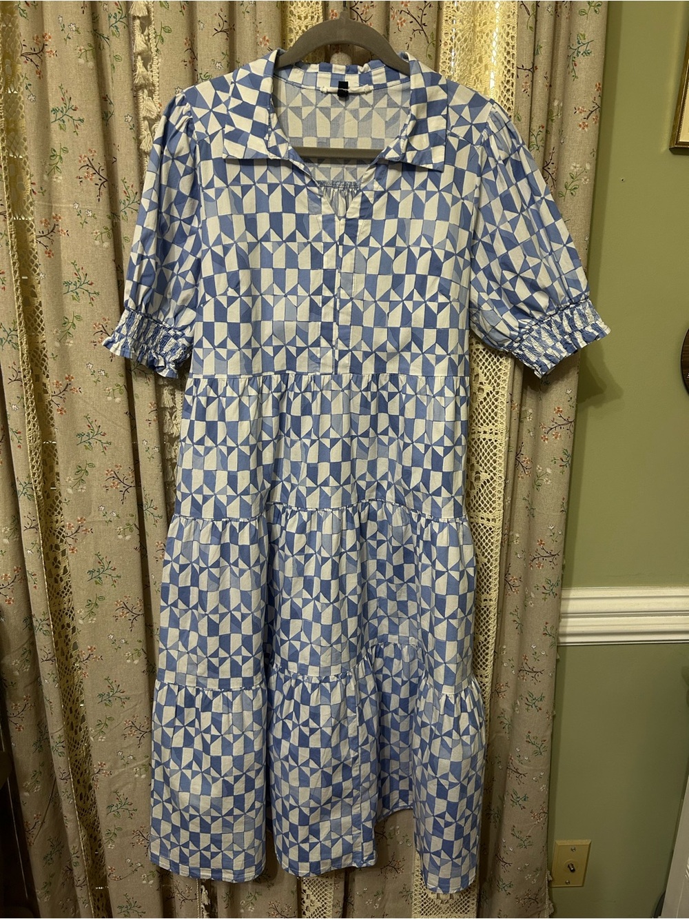 3/$25 Michelle McDowell Blue White Geometric Tiered Midi Dress Puff Sleeve S